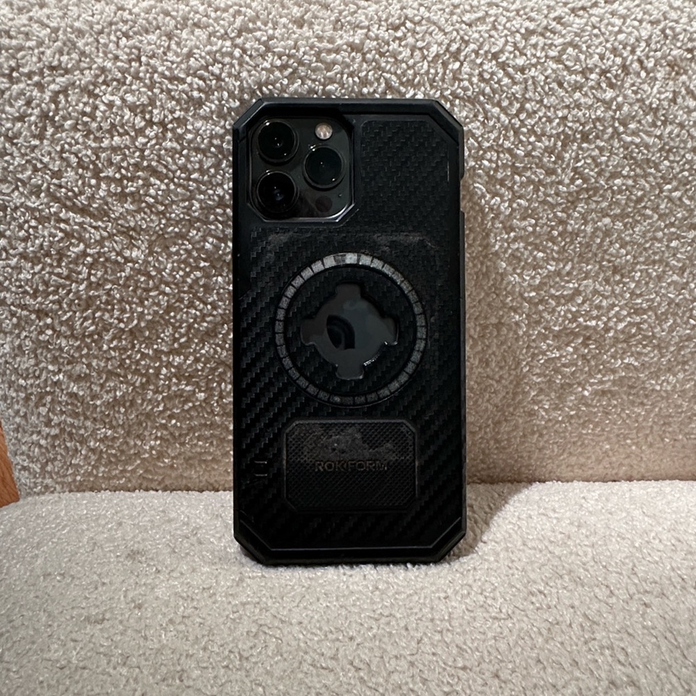 ROKFORM Rugged Black iPhone Case
